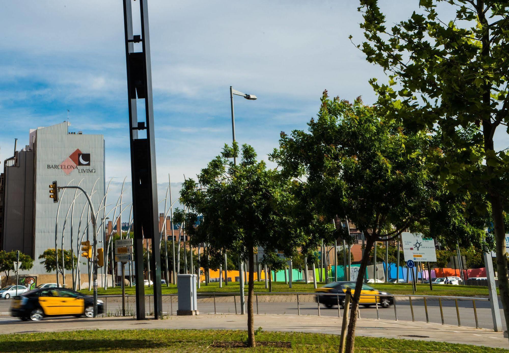 Ona Living Barcelona Aparthotel L'Hospitalet de Llobregat Exterior photo